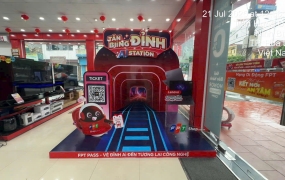 THI CÔNG BOOTH TÂN BIING ĐỈNH - FPT SHOP